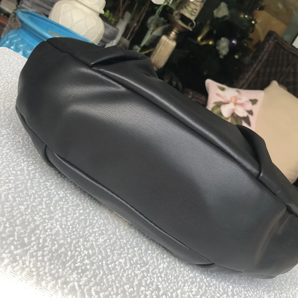 Badgley Mischka trendy brand